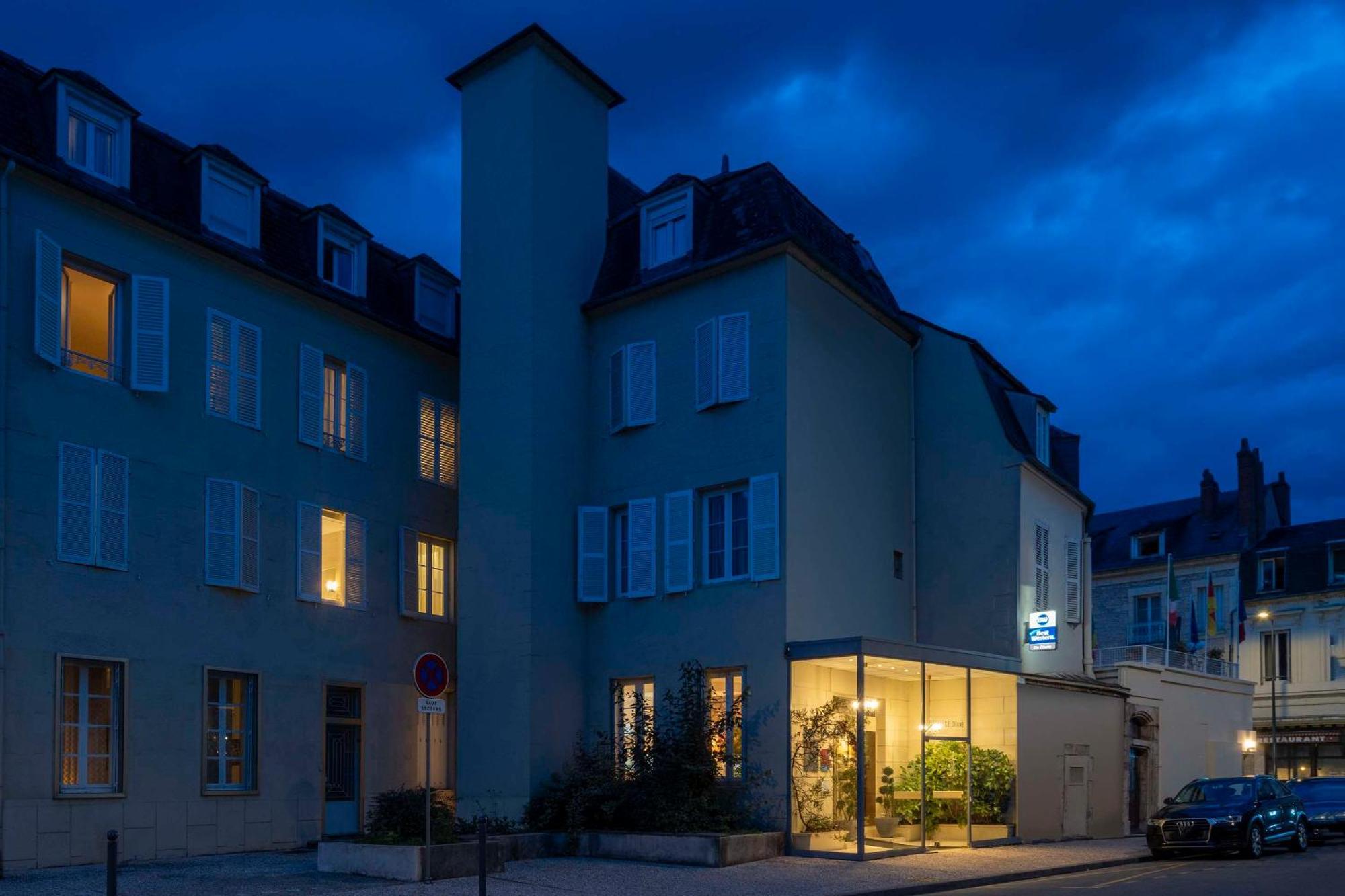 Best Western De Diane Nevers Exteriör bild